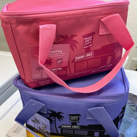 2 Trader Joe’s Mini Insulated Bags new with tag - Picture 1 of 8